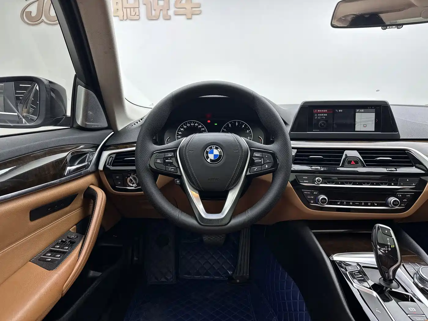BMW 5 Series 2018 528Li Launch Special Edition фото 14