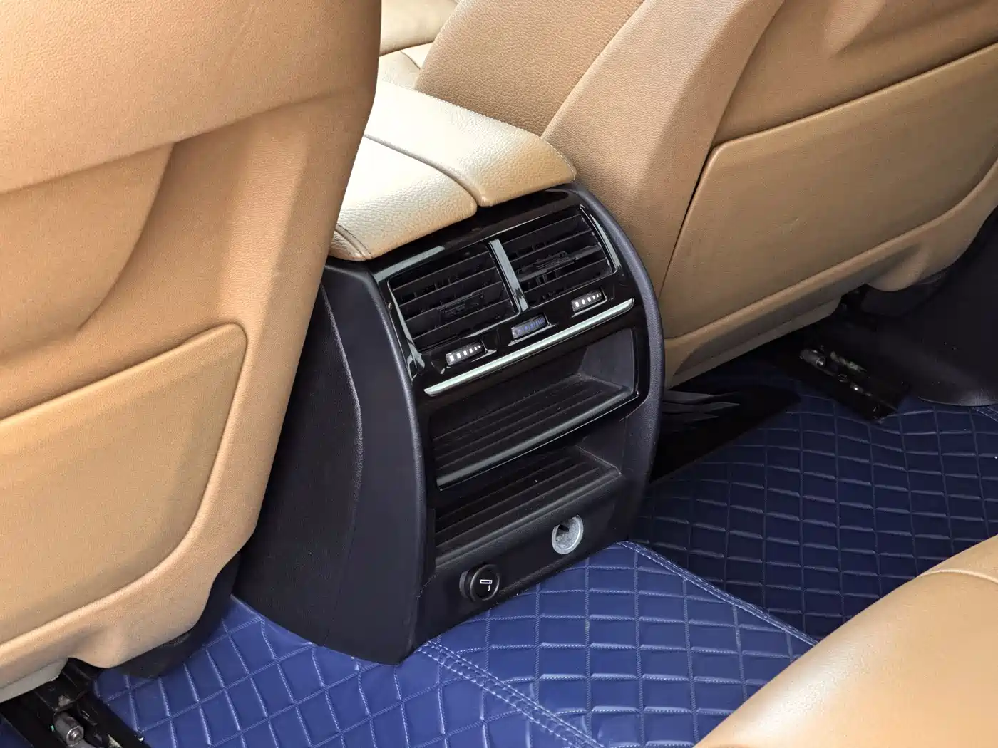 BMW 5 Series 2018 528Li Launch Special Edition фото 4