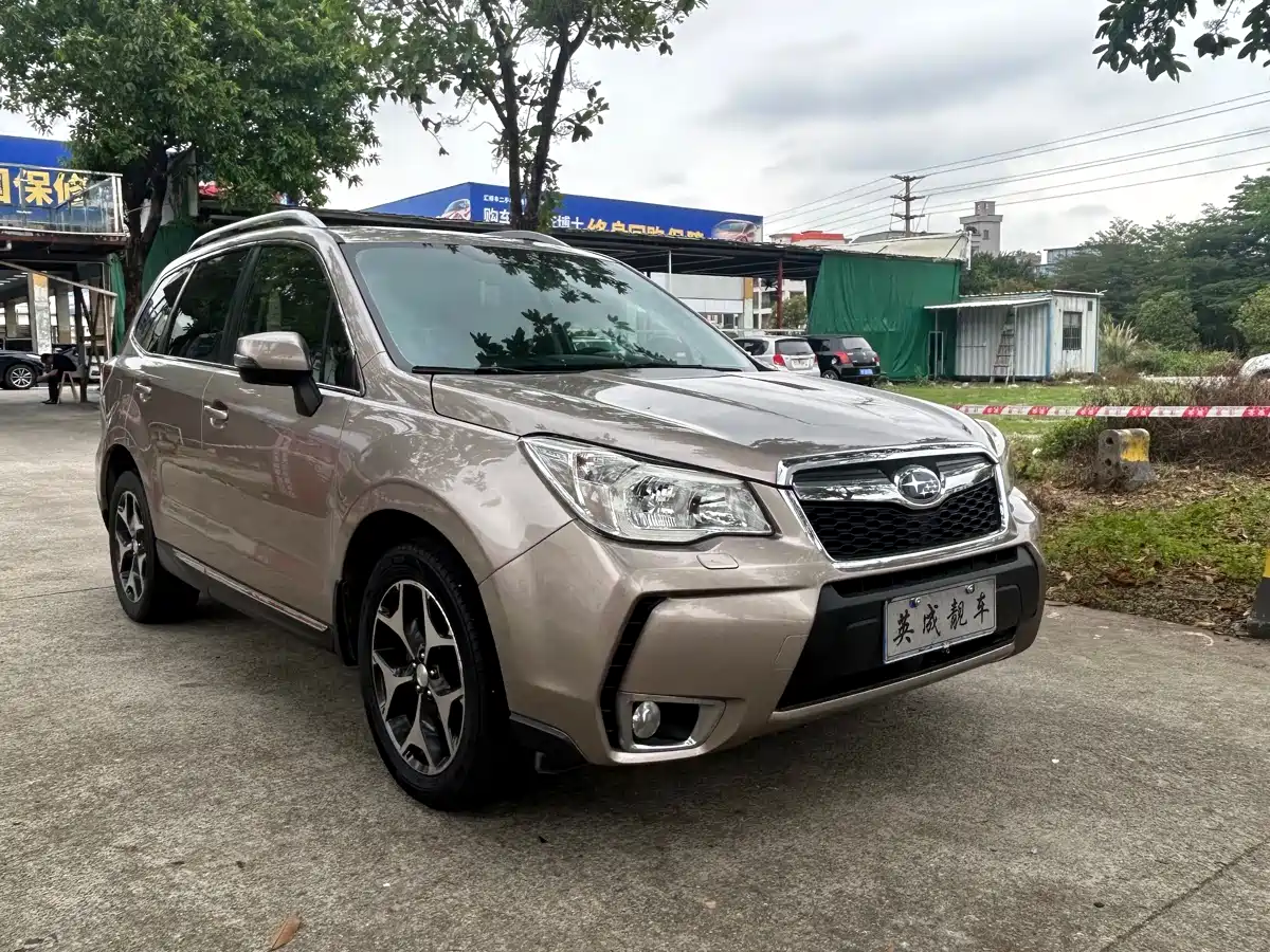 Subaru Forester 2013 2.5i Automatic Premium Edition фото 9