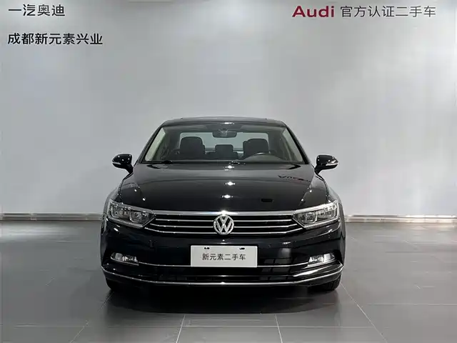 Volkswagen Magotan 2019 330TSI DSG Luxury China V — фото 2