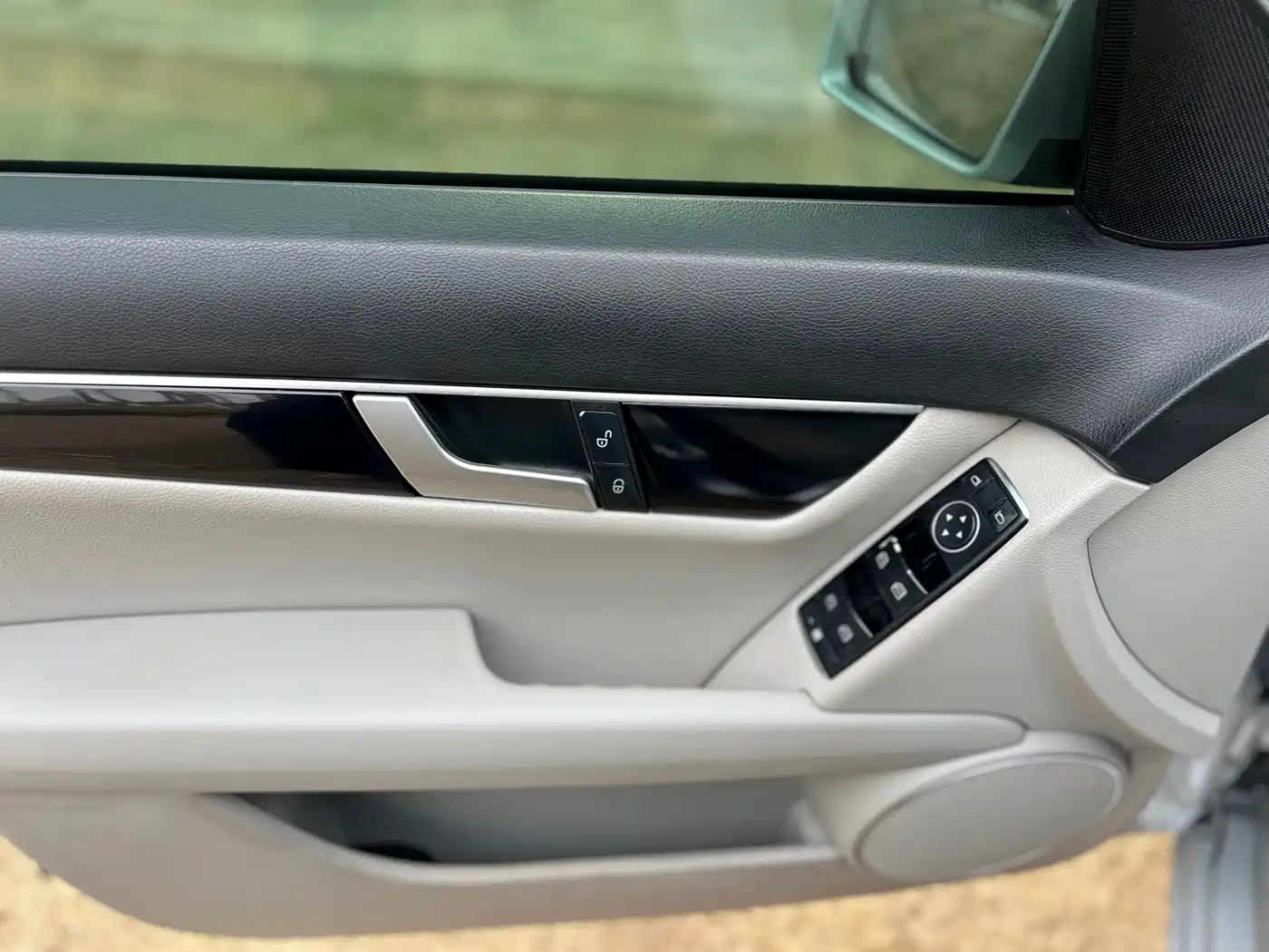 Mercedes-Benz C-Class 2013 Model C 180 CGI Classic фото 16