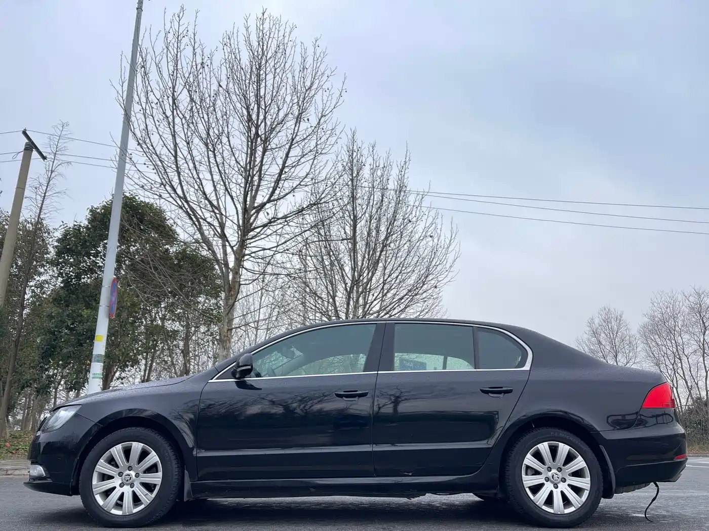 Škoda Superb 2013 1.4TSI DSG Gentleman Edition фото 4