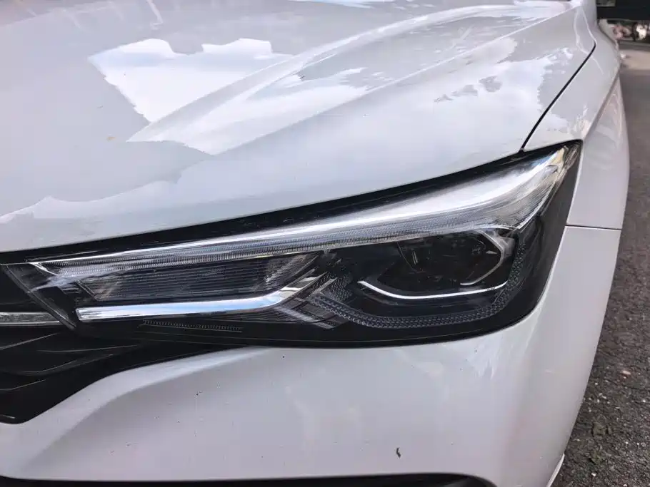 Фото 5 - Roewe i5
