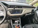 Фото 9 - Geely Vision X3