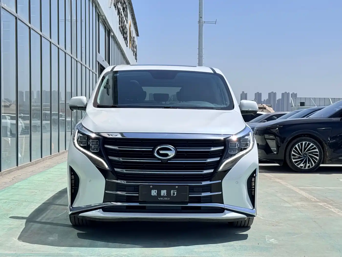 GAC Trumpchi Trumpchi M8 2021 Leading Show Series 390T Ultimate Edition фото 2