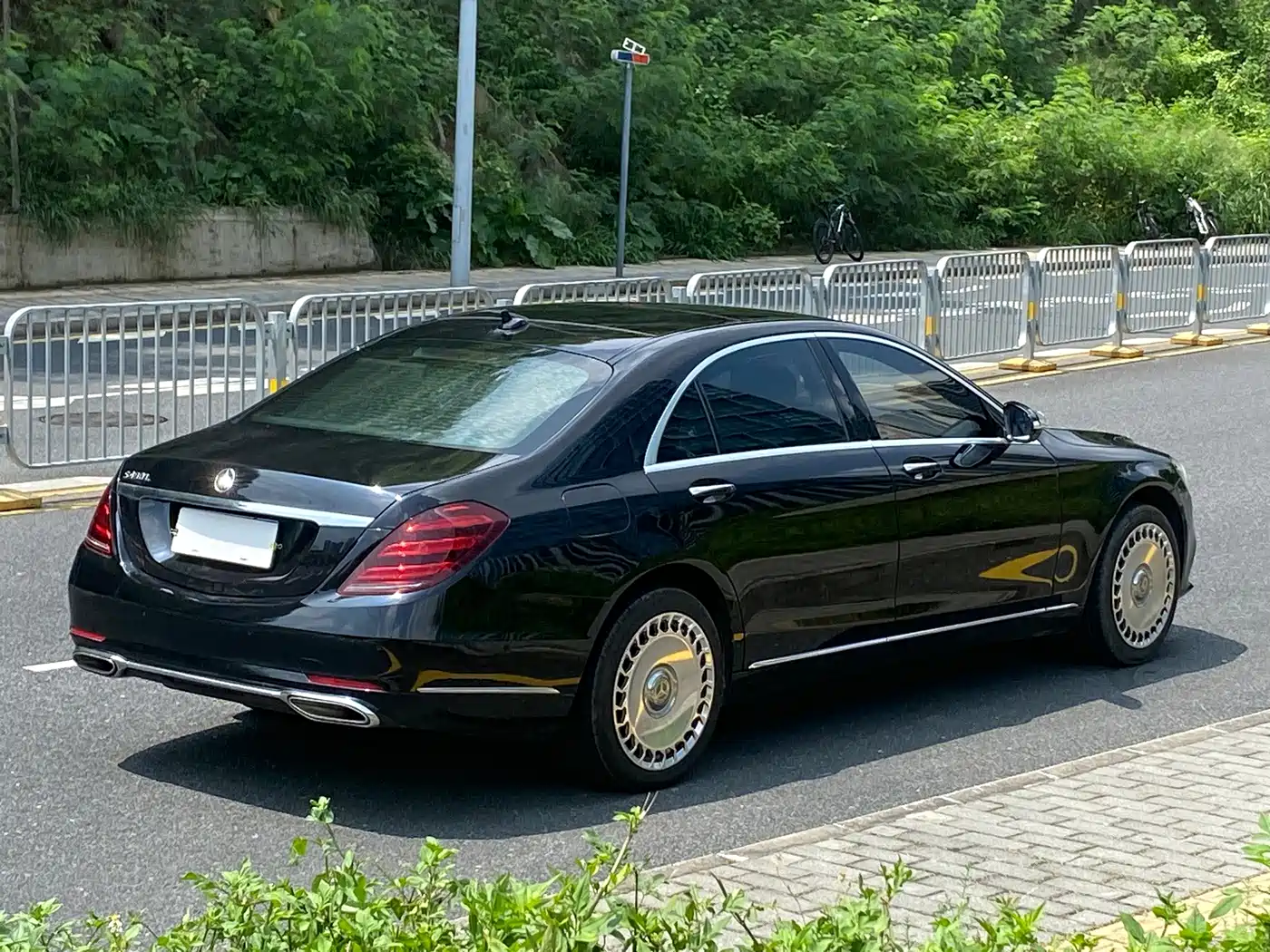Фото 4 - Mercedes-Benz S-Class