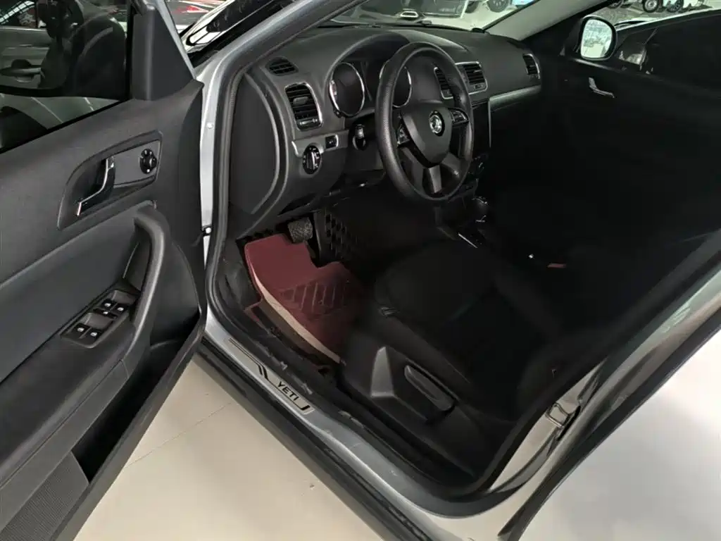 Škoda Yeti 2014 1.4TSI DSG Explorer фото 16
