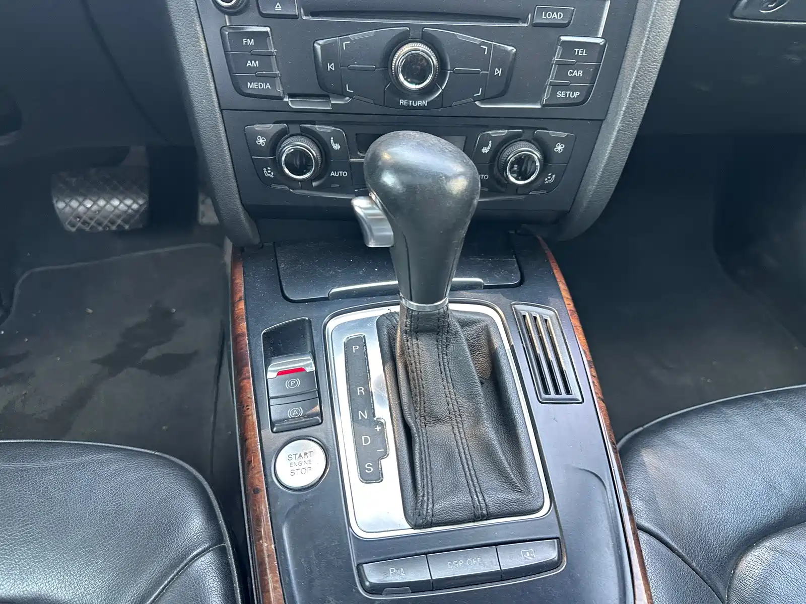 Photo 10 - Audi A4L