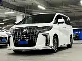 Photo 1 - Toyota Alphard
