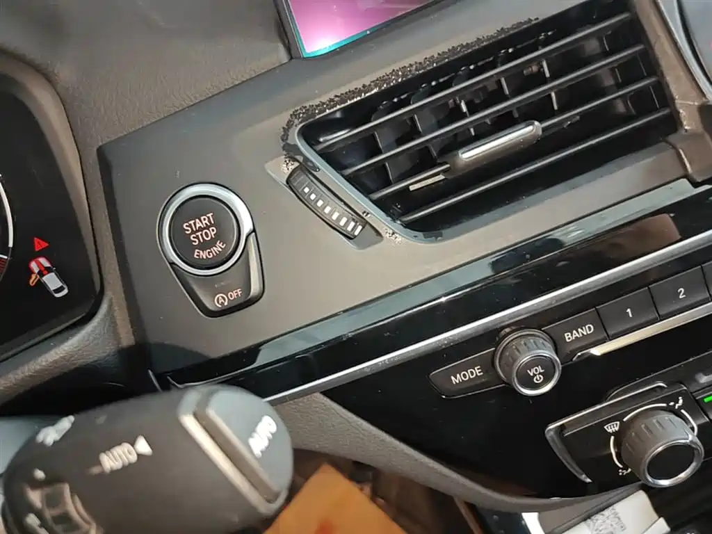 BMW 1 Series 2019 120i Leading M Sport Package фото 9