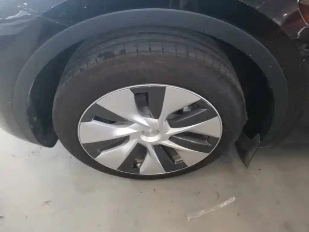 Фото 23 - Tesla Model Y