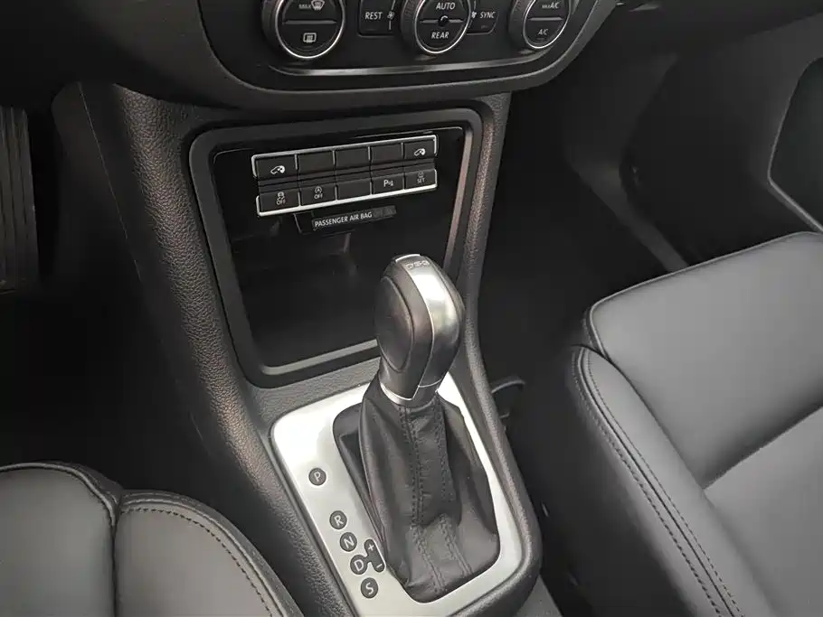 Volkswagen Sharan 2016 380TSI Comfort 7-seater фото 16