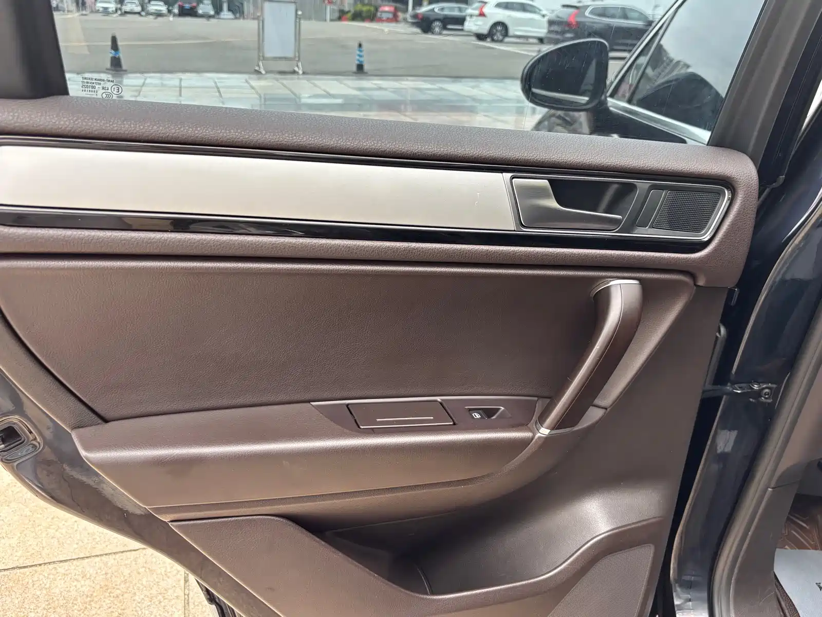 Фото 9 - Volkswagen Touareg