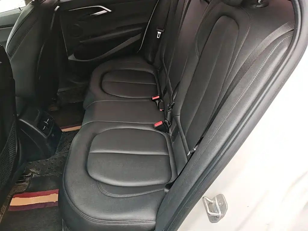 BMW 1 Series 2017 120i Design Package фото 17