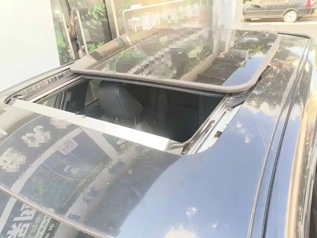 Фото 6 - Toyota IZOA