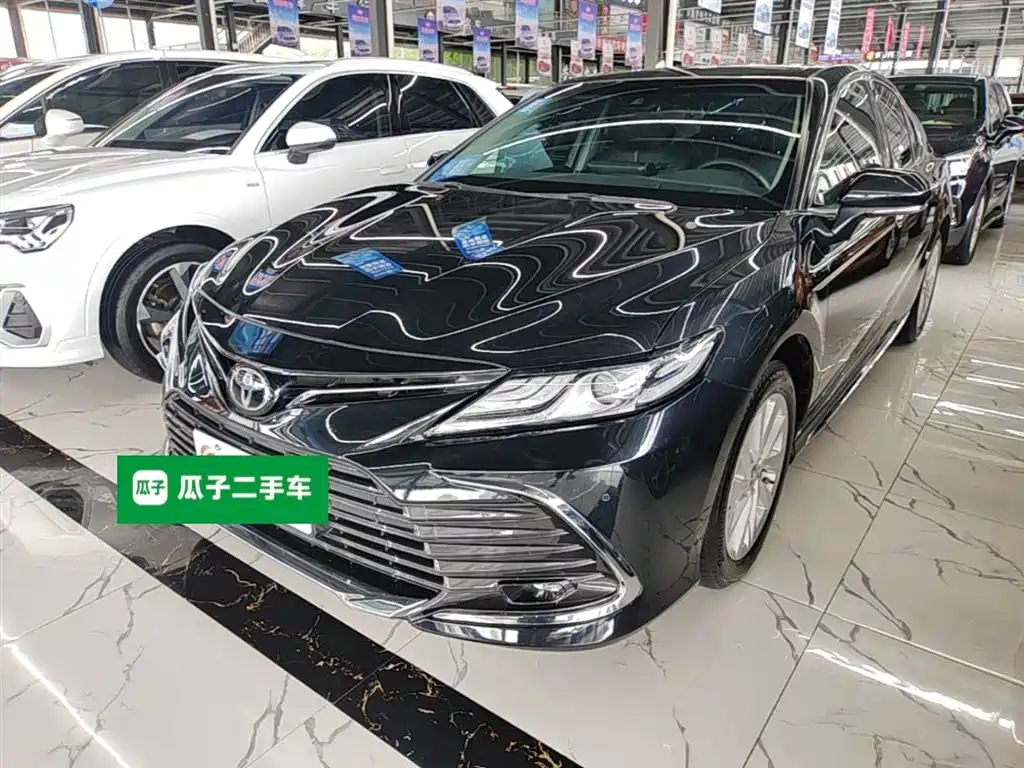Toyota Camry 2023 2.0G Luxury Edition фото 2