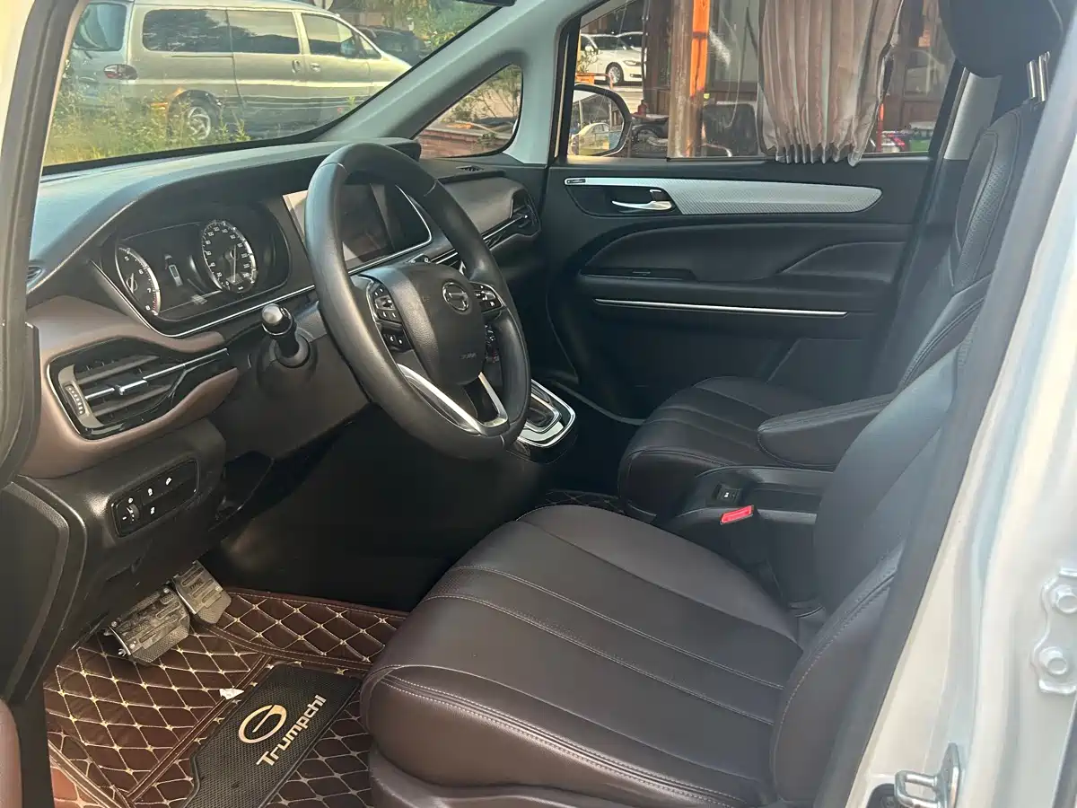 GAC Trumpchi Trumpchi M6 2019 270T Automatic Luxury (7-seater) China V фото 7