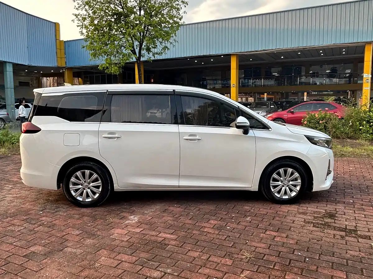 GAC Trumpchi Trumpchi M6 2019 270T Automatic Luxury (7-seater) China V фото 10