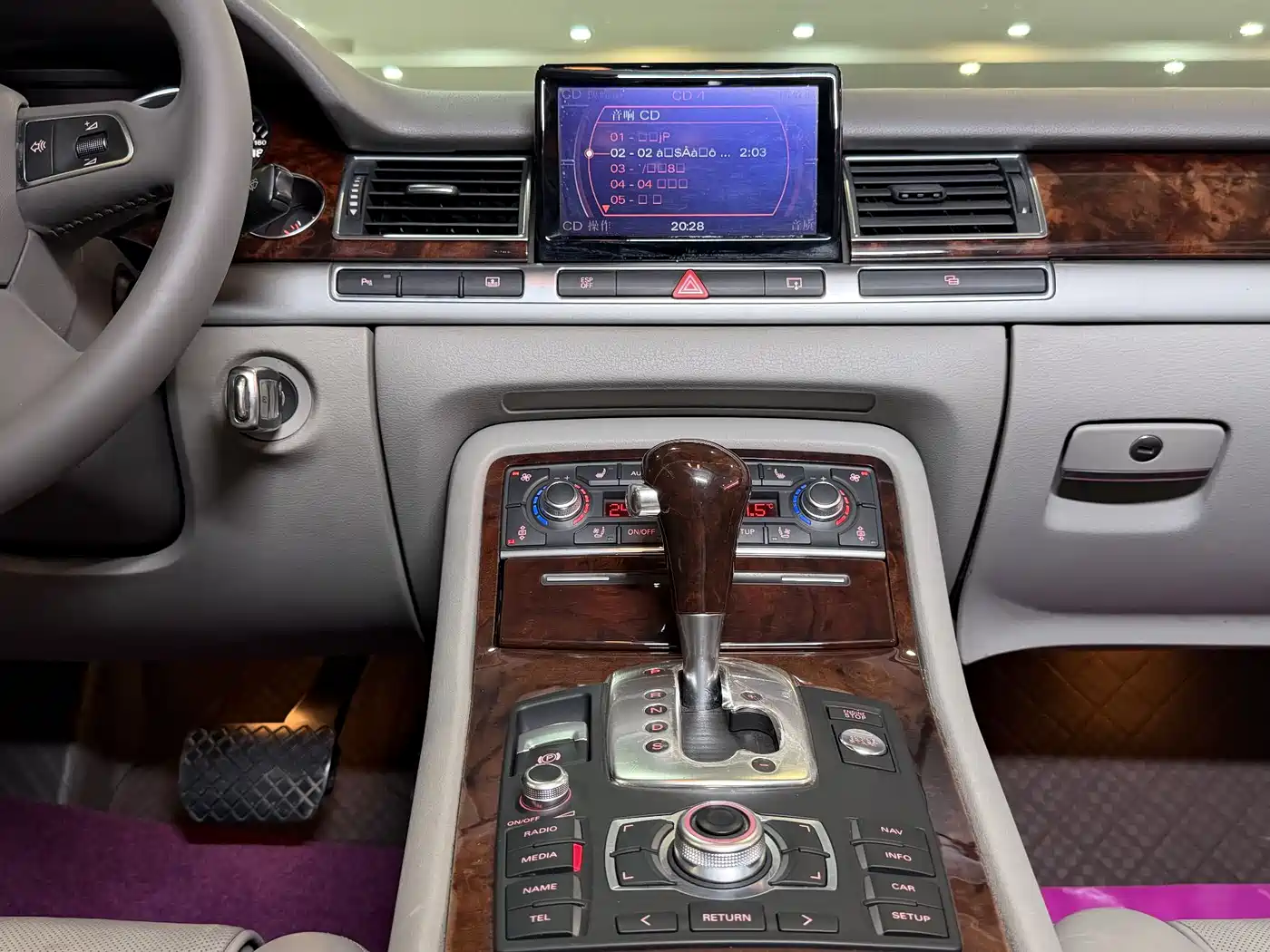 Audi A8 2008 A8L 3.2 FSI Luxury фото 8