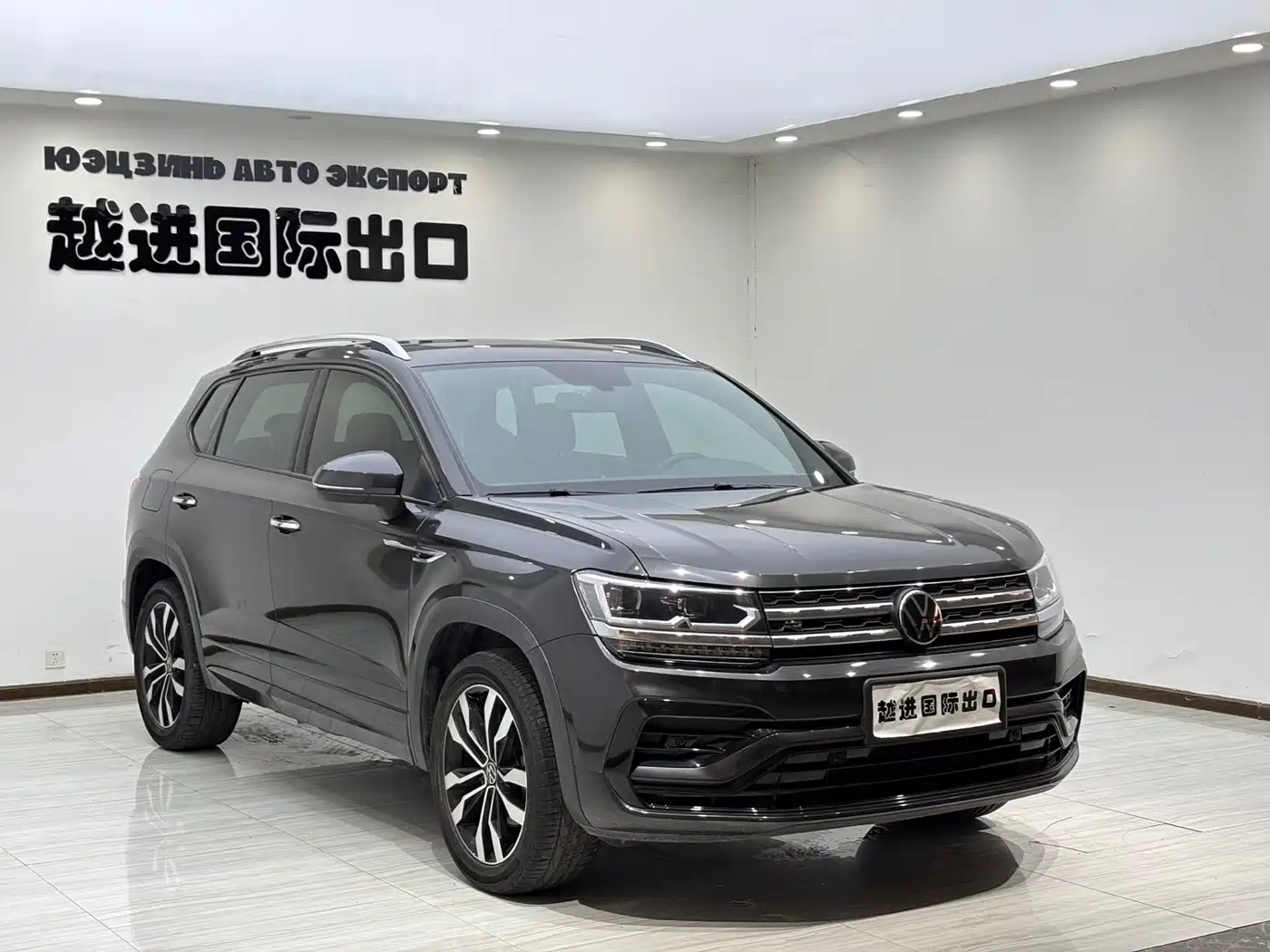 Volkswagen Tharu 2022 280TSI FWD R-Line фото 3