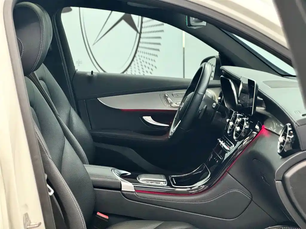 MERCEDES-BENZ GLC COUPE