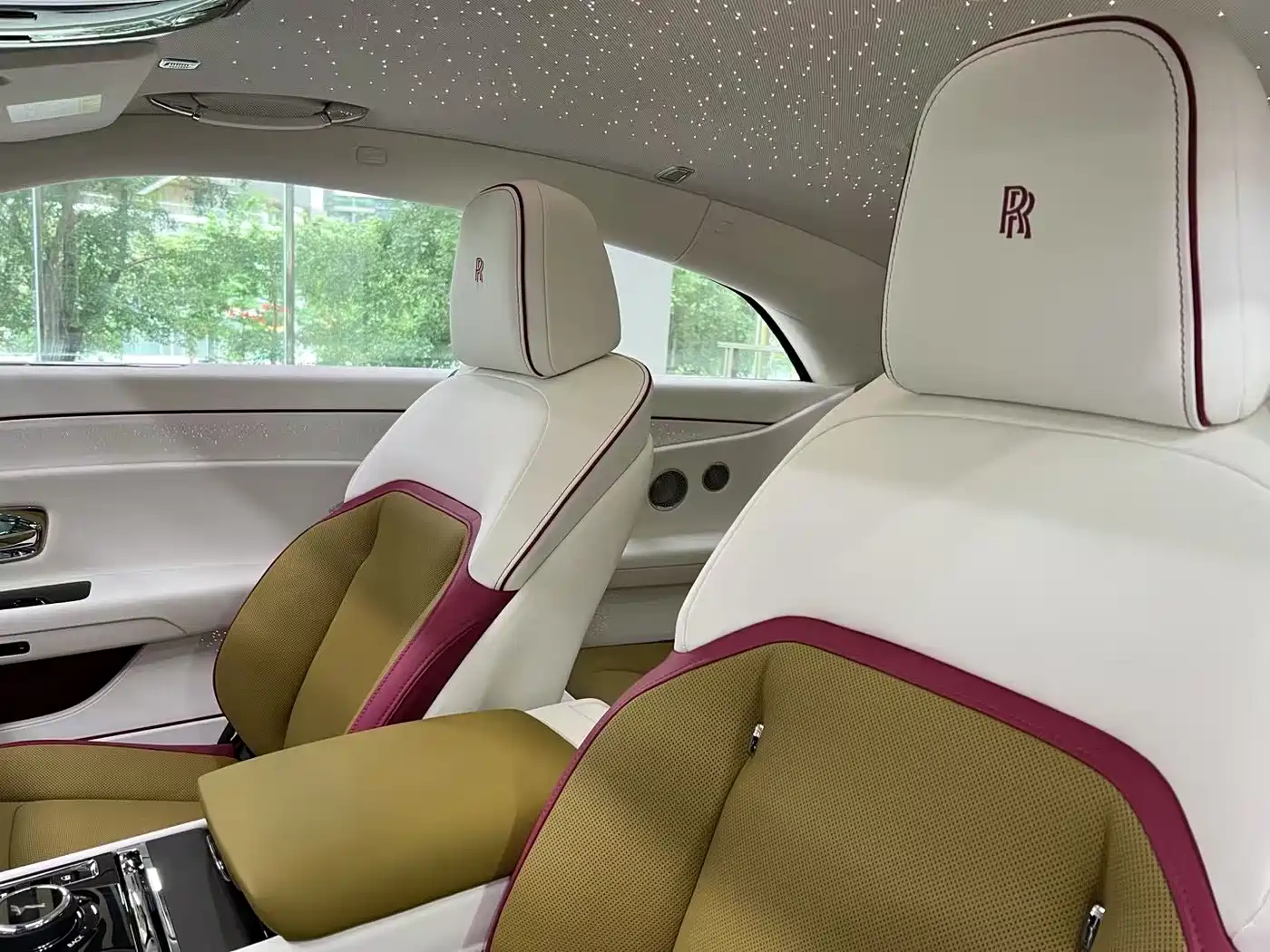 ROLLS-ROYCE CHTHONIC