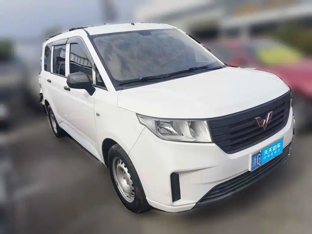 Wuling Motors Wuling Hongguang PLUS 2023 2020 1.5L Manual Standard 5-seater
