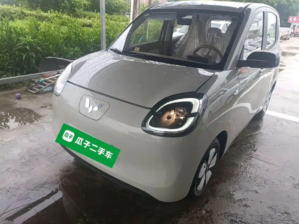 Wuling Motors Hongguang MINIEV 2026 2025 4-Door Advanced