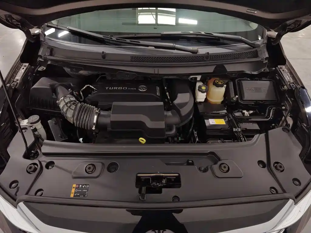 Photo 6 - Buick GL8