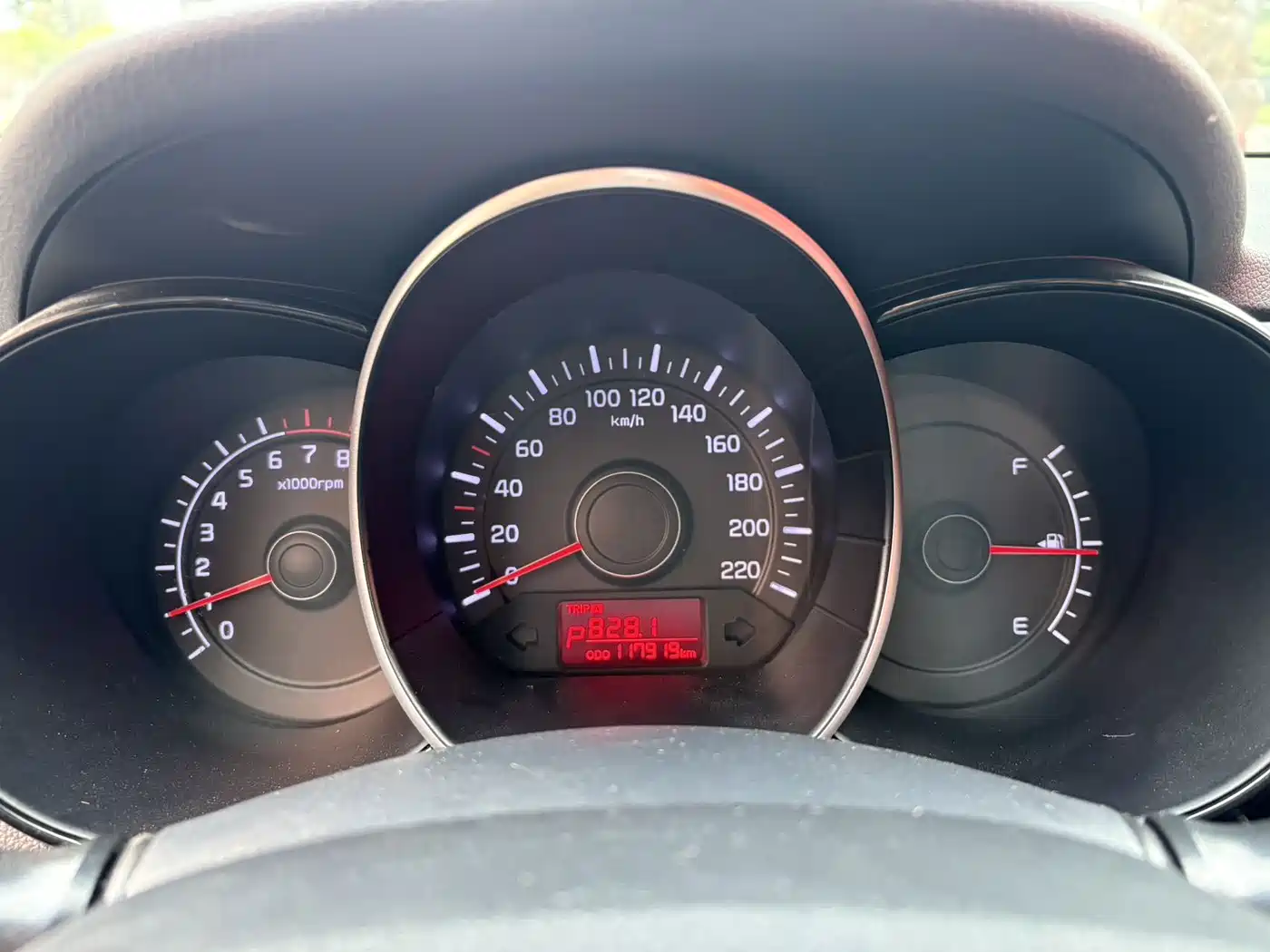 Kia K2 2013 2011 Sedan 1.4L AT GLS