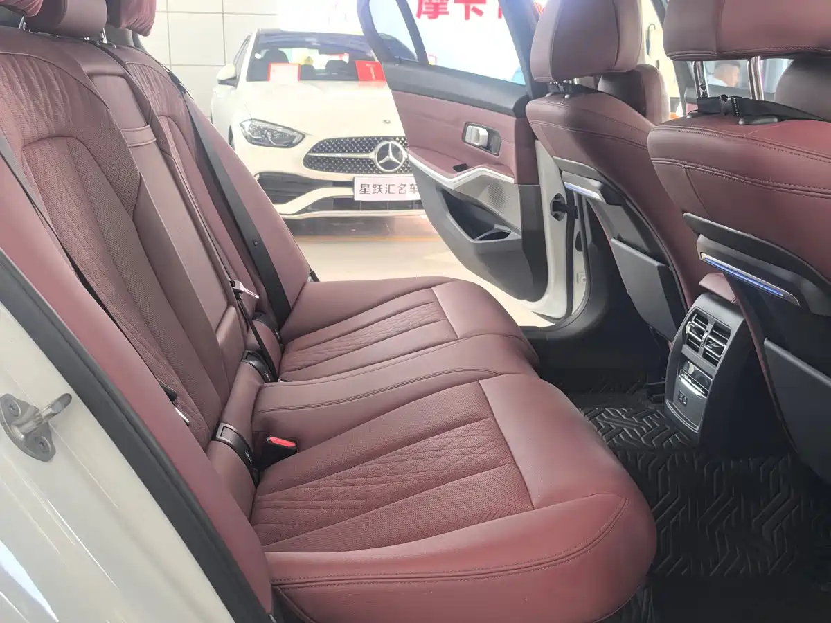 BMW 3 Series 2022 Facelift 325Li M Sport Package фото 14