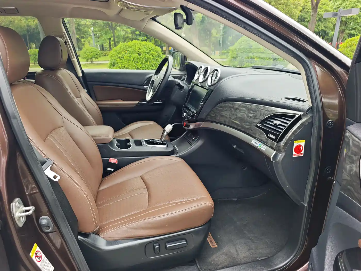 BYD S7 2016 2016 2.0T Automatic Premium Model