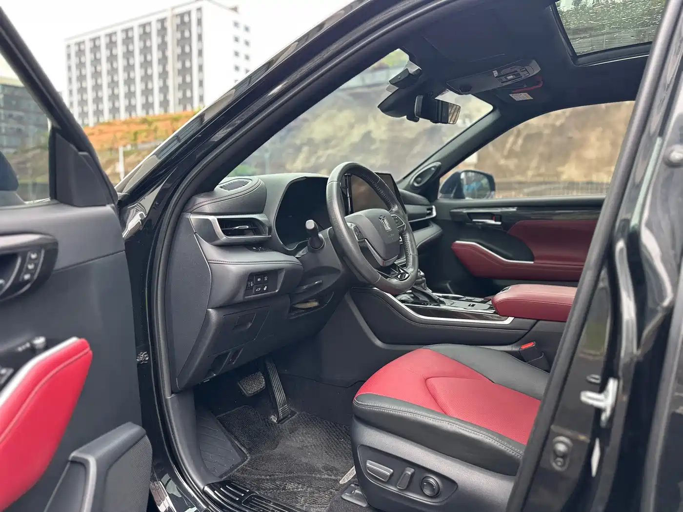 Toyota Crown Kluger 2023 2.5L HEV AWD Flagship Edition фото 4
