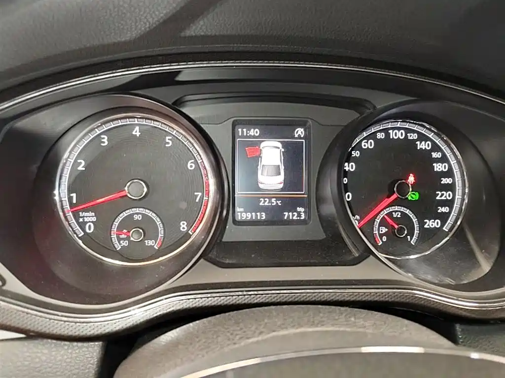 Volkswagen Passat 2016 330TSI DSG Executive Edition фото 12