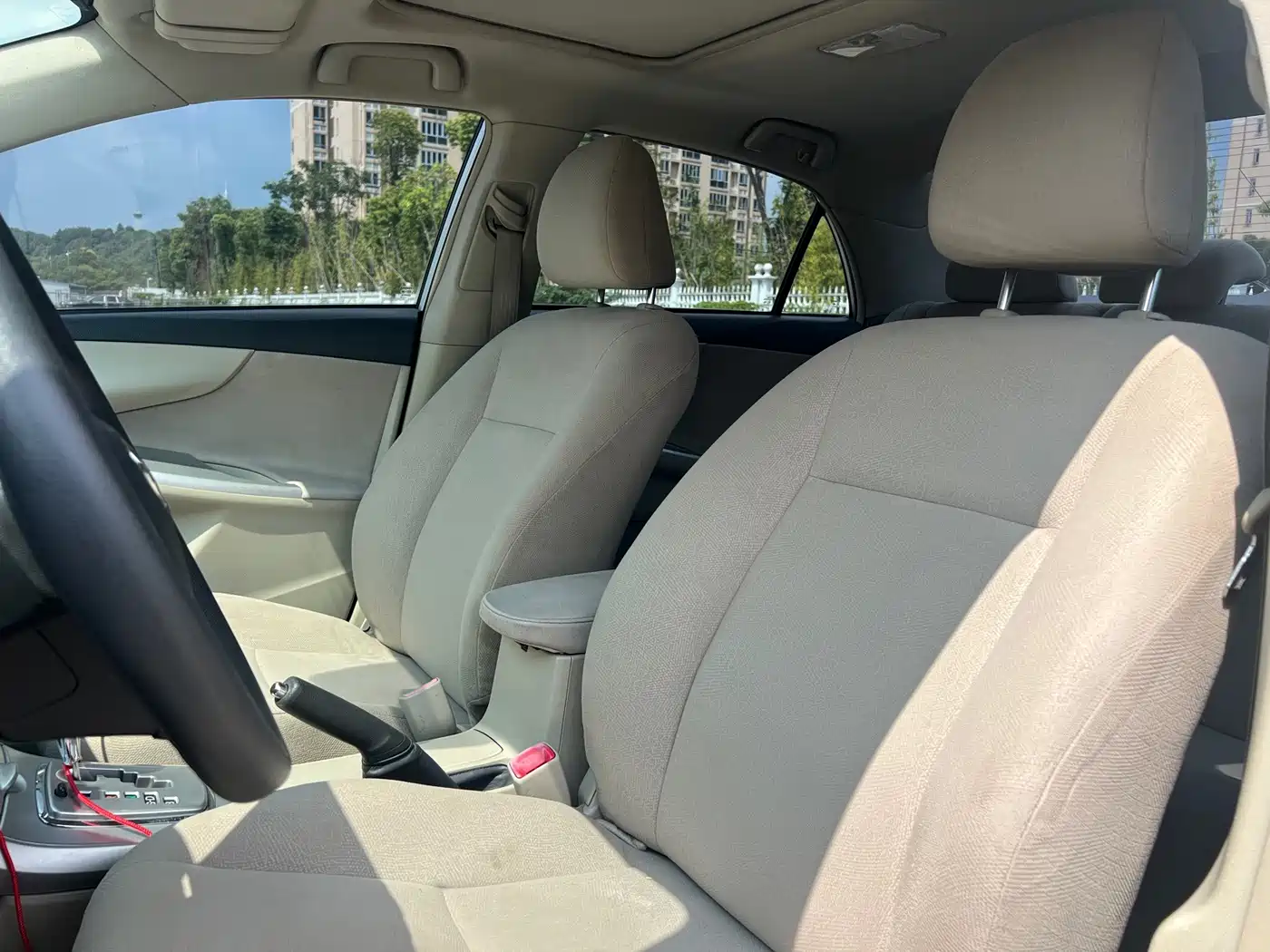 Photo 11 - Toyota Corolla