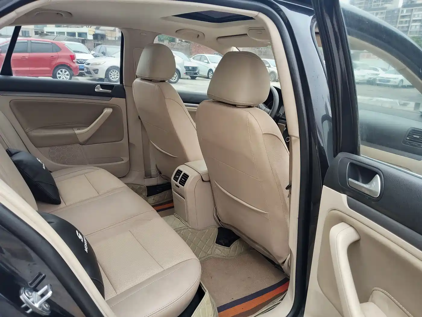 Volkswagen Sagitar 2011 2011 1.6L Auto Comfort