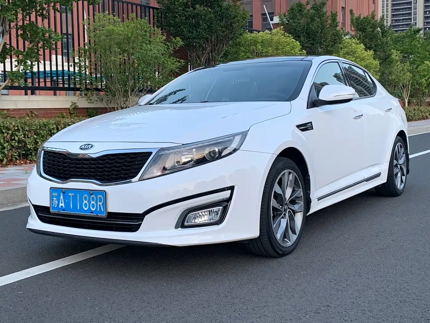 Kia K5 2014 2.0L Automatic LUXURY