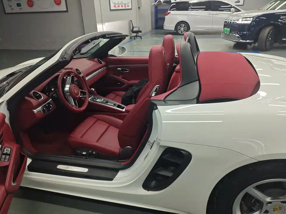 Porsche 718 2024 2022 Boxster 2.0T