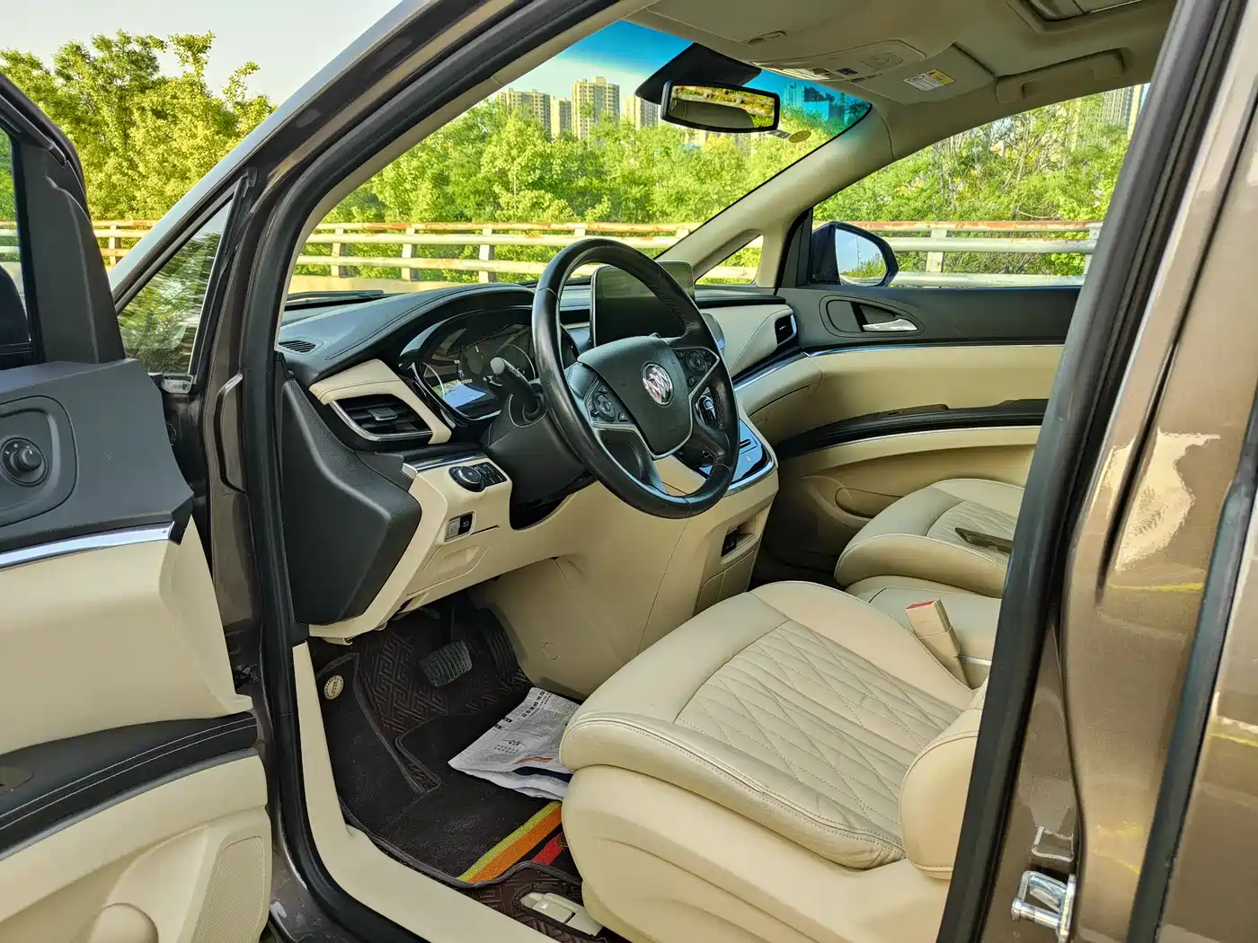 BUICK GL8