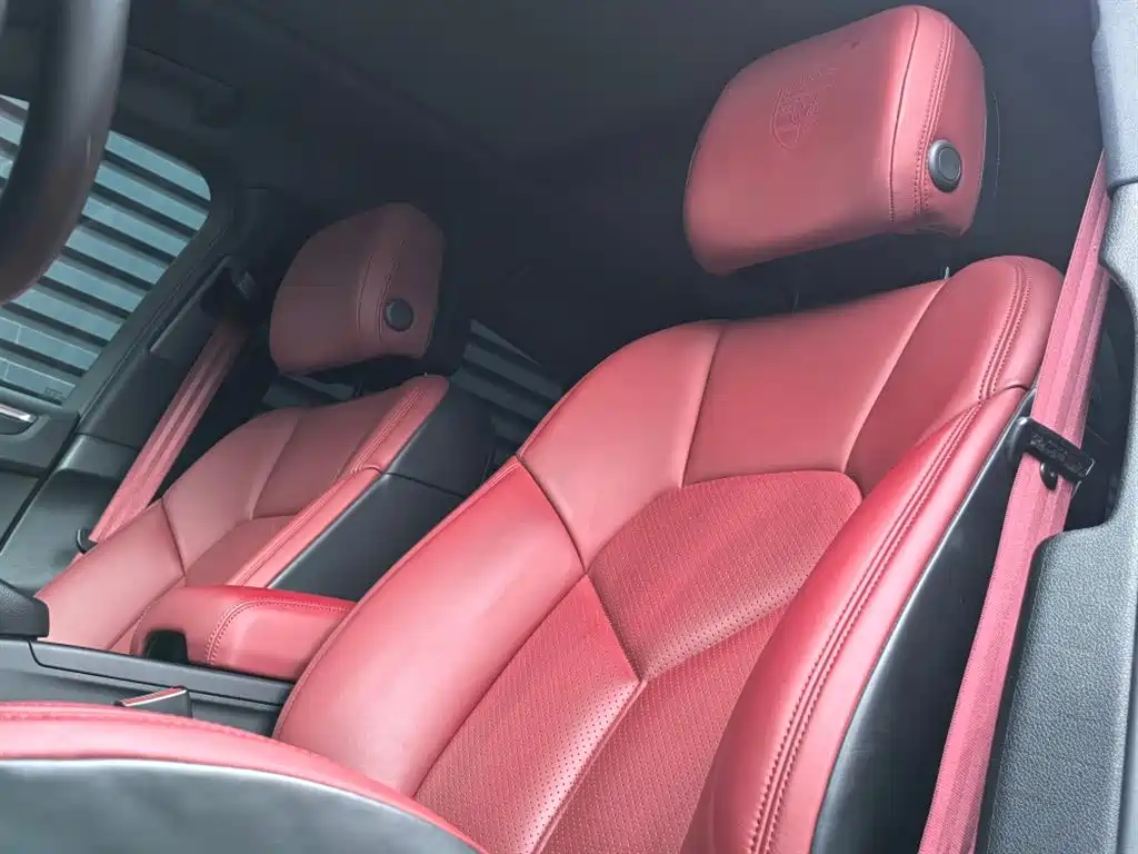 Porsche Macan 2022 Macan 2.0T фото 5