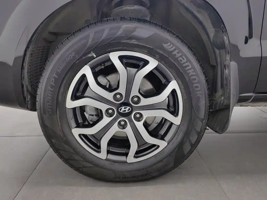 Hyundai Tucson 2014 2013 2.0L Manual 2WD Fashion