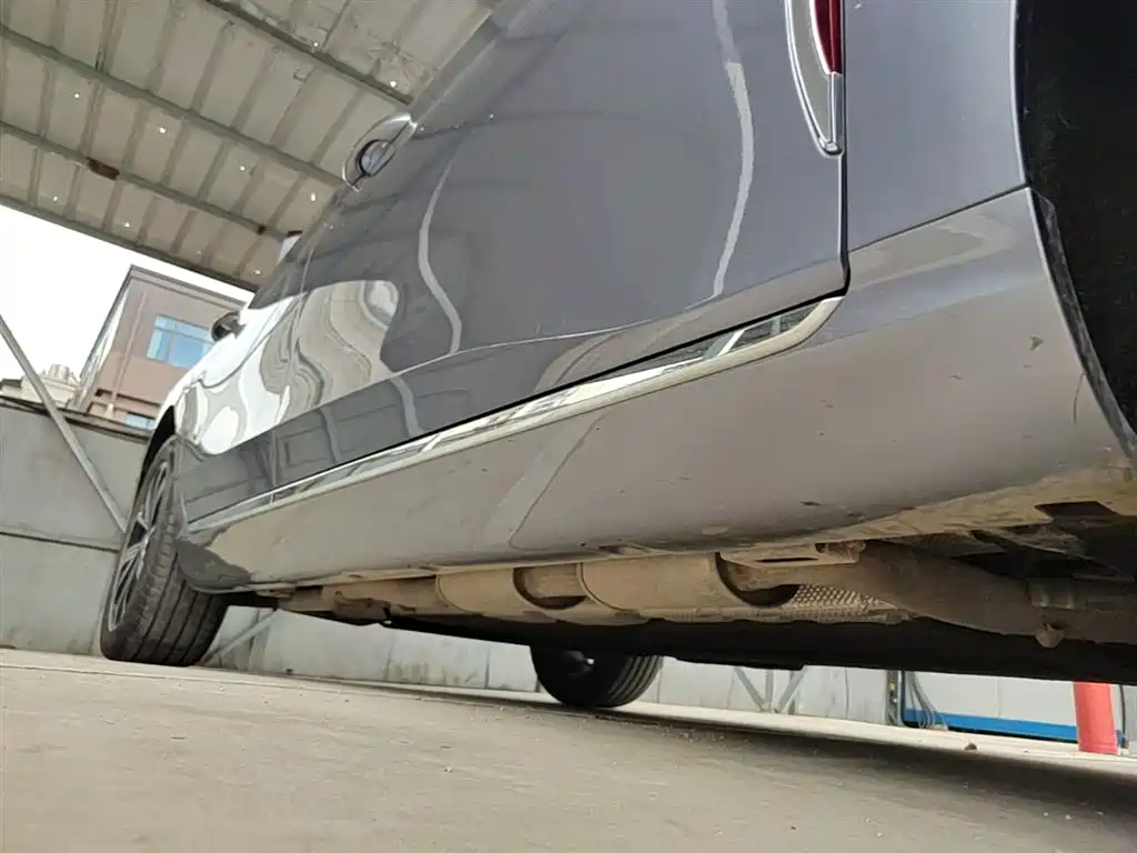Hongqi H5 PHEV 2025 170 Super Hybrid Edition фото 21