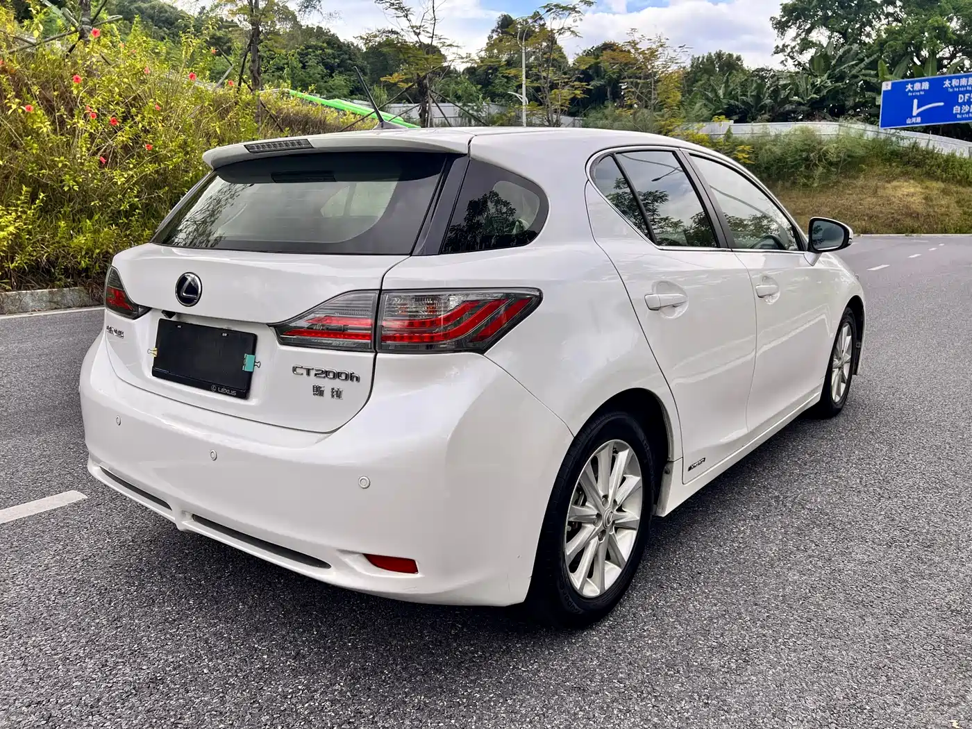 Фото 5 - Lexus CT