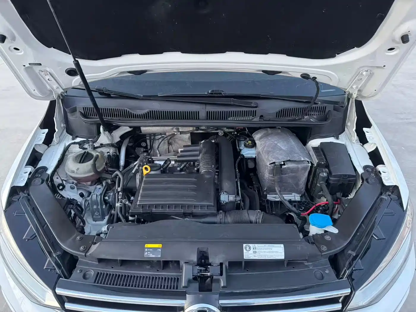Volkswagen Touran 2018 Touran L 280TSI DSG Elegance 7-seater фото 5