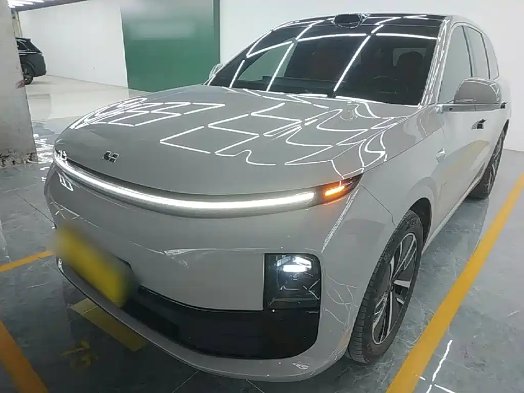 Li Auto L6 2024