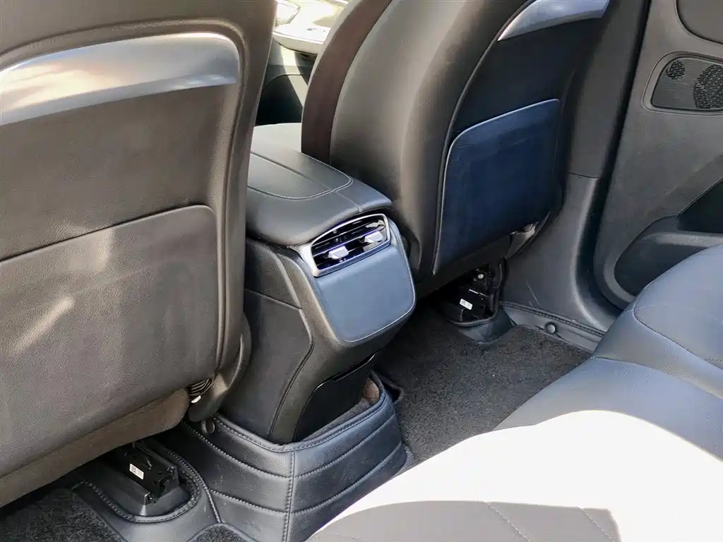 Mercedes-Benz EQE SUV 2023 350 4MATIC Pioneer Edition фото 9