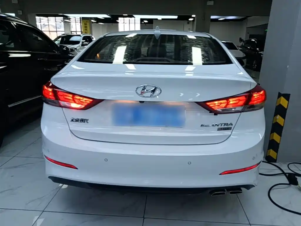 Hyundai Elantra 2019 1.4T Dual-clutch XuanDong·Vitality Type фото 6