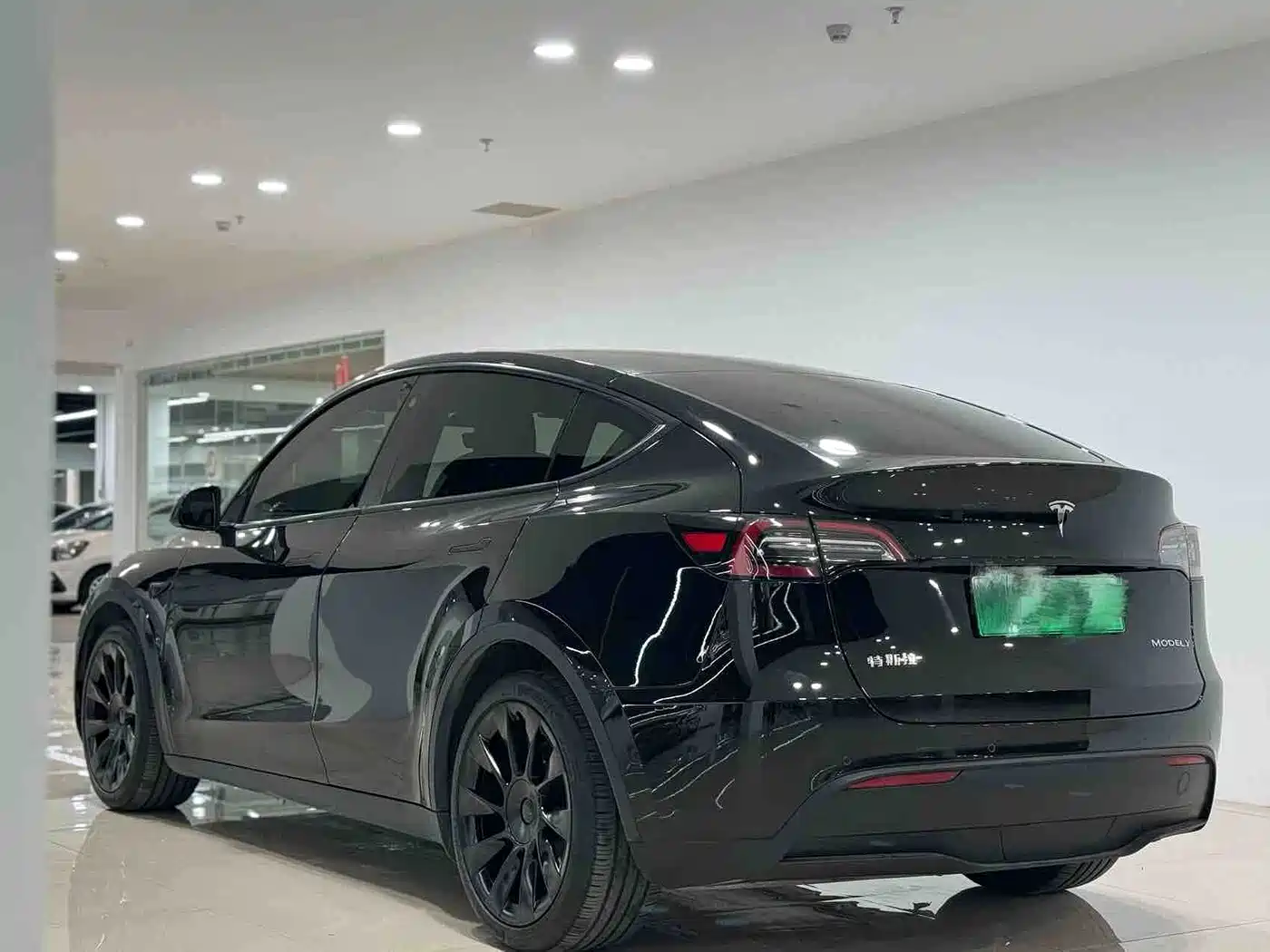 Фото 5 - Tesla Model Y
