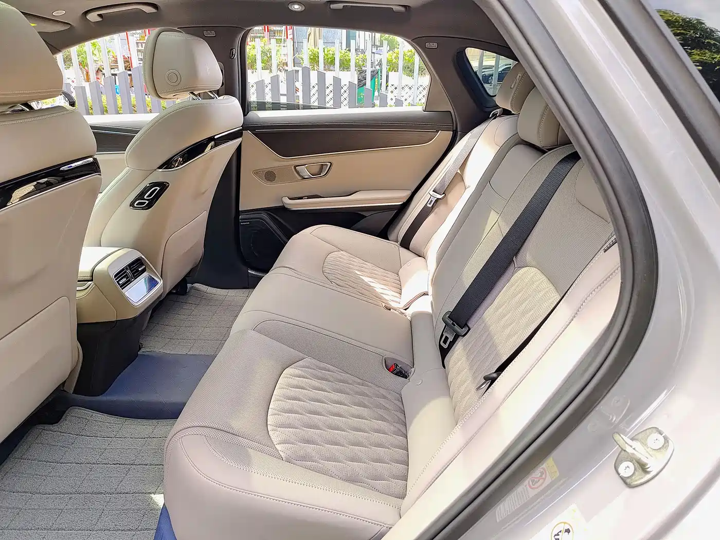 BYD Han 2025 DM-i Smart Driving Edition 125KM LiDAR Flagship фото 10