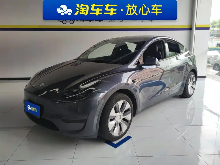 Фото 1 - Tesla Model Y